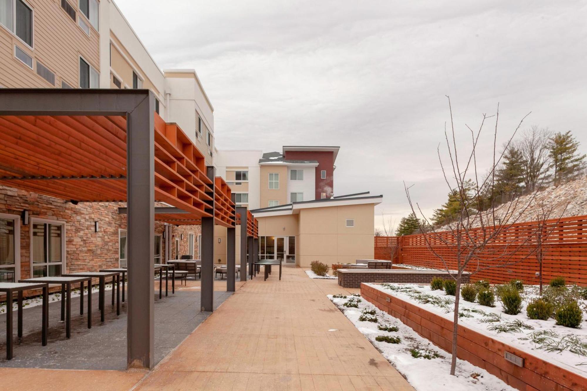 Courtyard By Marriott St. Louis West County Otel Town and Country Dış mekan fotoğraf